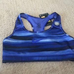 NWT Nike Women's Sports Bra